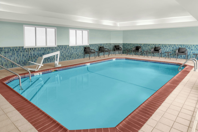 Sport & Beauty 5, TownePlace Suites Marriott Joplin, Newton