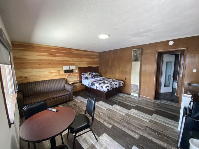 Others 5, Rainbow Lodge, Rio Grande