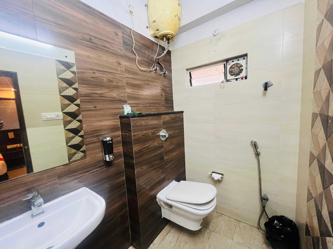 Bathroom 2, Collection O Siliguri Junction, Darjiling