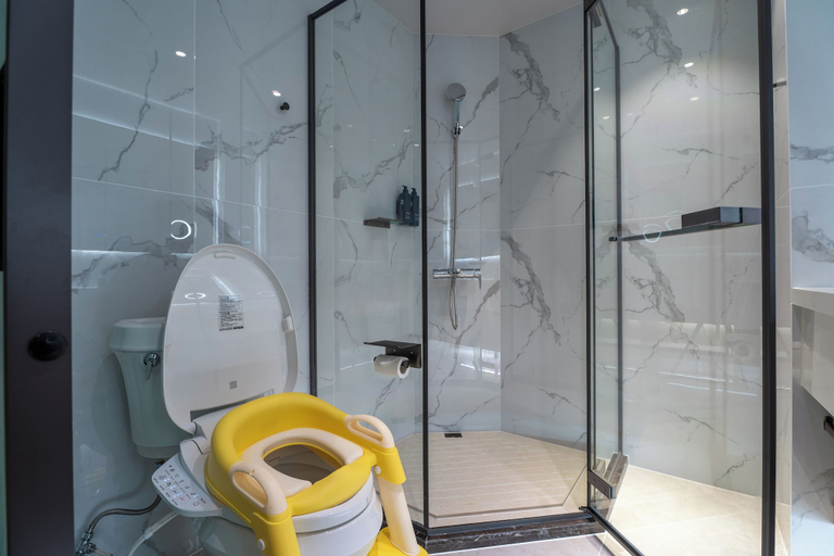 Bathroom 3, Fudi Hotel, Shanghai