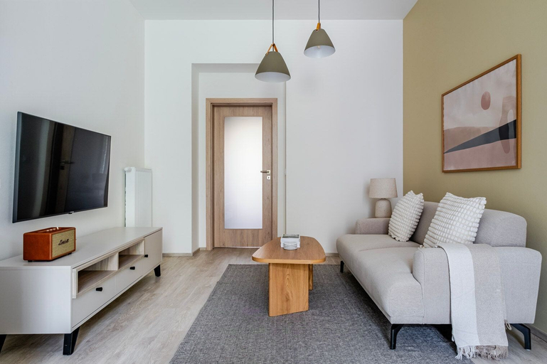 Interior 4, Blueground Nusle, Balcony, Cafes & Restaurants, Praha 4