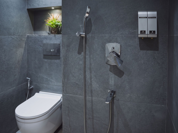 Bathroom 5, OnlyStay Business Suites Hitech city, Hyderabad