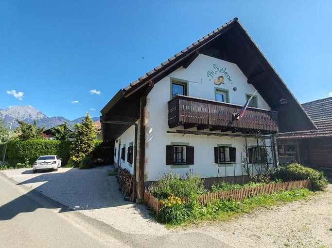 Primary image, Apartment Ursa Major & Glamp Barba, Šenčur