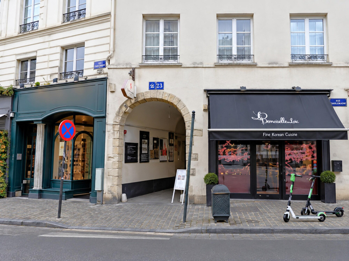 Exterior, Le Sablon Retreat Private En Suite Room, Bruxelles
