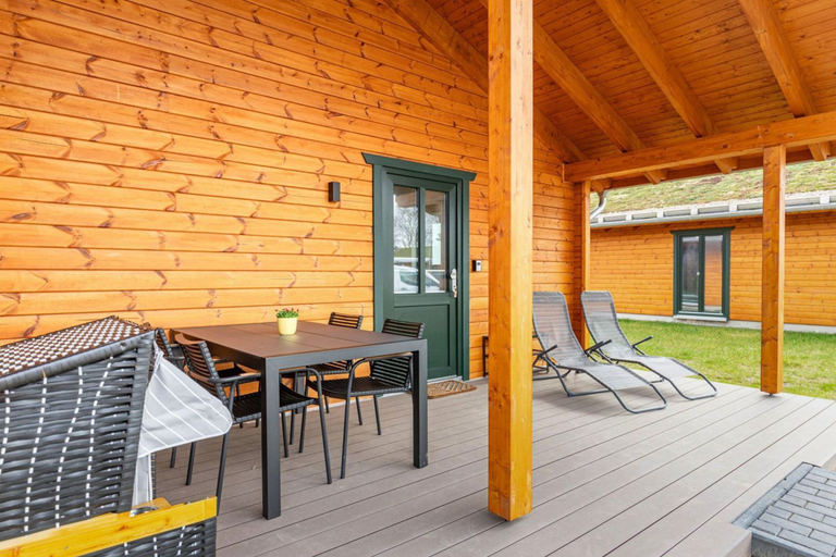 Balcony 3, Ferienhaus mit Eigener Sauna und Grossem Garten, Nordfriesland