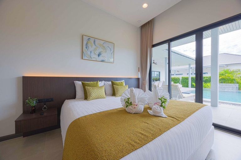 Room 4, Modern 3BR Villa with Private Pool (NR1), Hua Hin