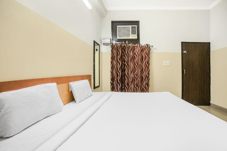 Room 5, Hotel S-9, Jaipur