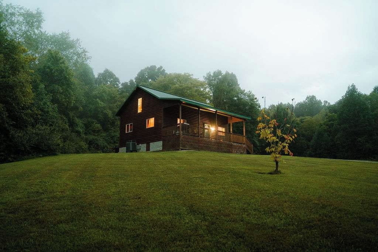 Exterior 5, Secluded Cabin Villa With Hot Tub, Pond & Hiking, Hocking
