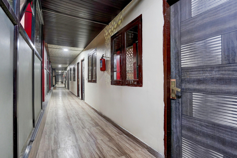 Interior 4, Hotel O Mathura Janam Bhumi Link Road, Mathura