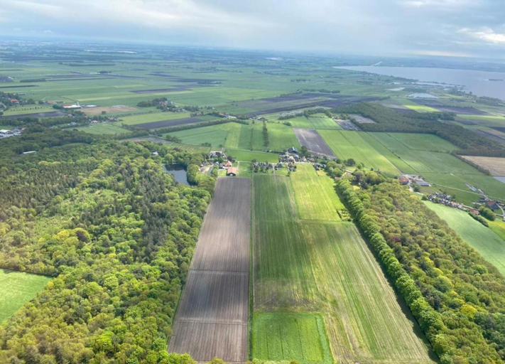 View from property 4, Luxury Holiday Home Surrounded by Water and Forest, Skarsterlân