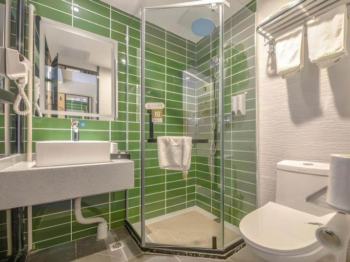 Bathroom 4, Green Tree Inn Beijing Xicheng District Dashilan E, Beijing