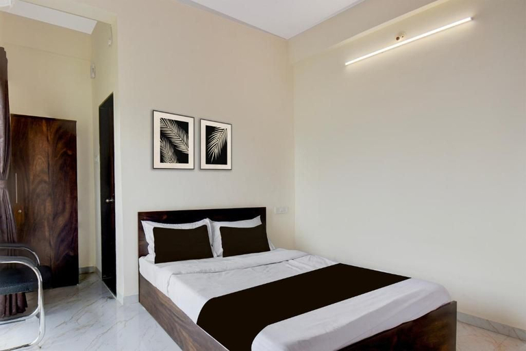 Room 5, Hotel Aura Suiites, Pune