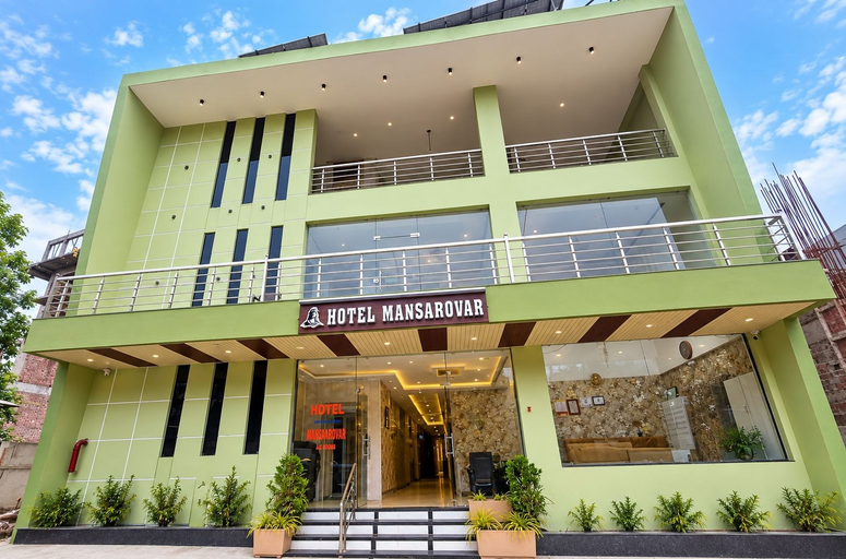 Exterior detail, HOTEL MANSAROVAR, East Nimar