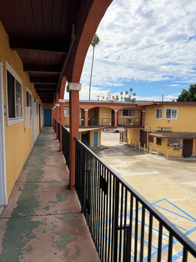 Property grounds 4, Solar Motel Los Angeles, Los Angeles