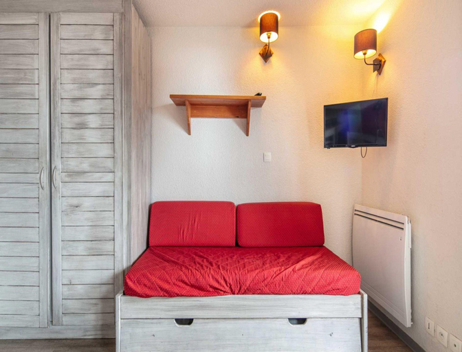 Room, Alpine Ski Apartment in Tignes for 4, Savoie