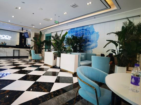 Hotel Interior/Public Areas