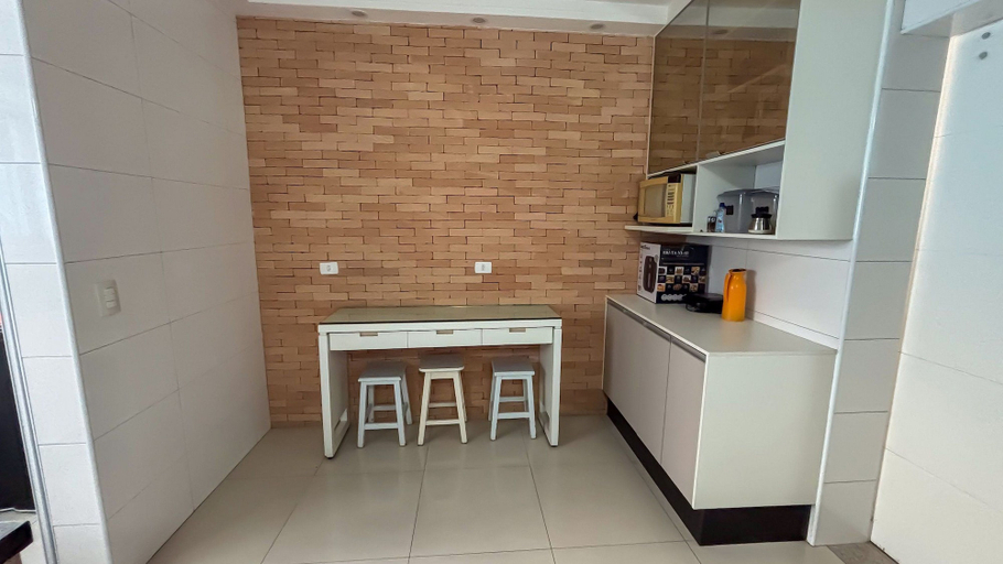 Interior 4, SHB - 3 Suítes a 2 min praia, Guarujá