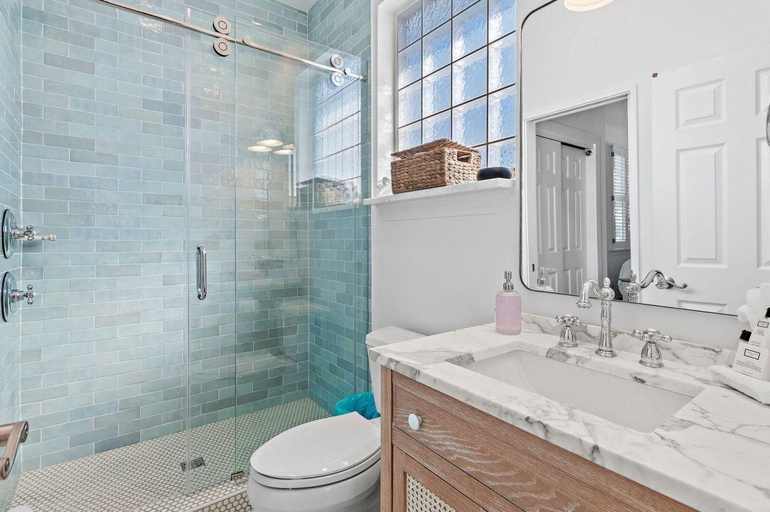 Bathroom 4, Palms by the Sea Carriage House, Walton