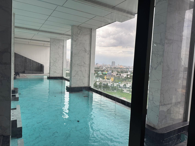 Pool 4, Siamese Rama 9 Bangkok, Suan Luang