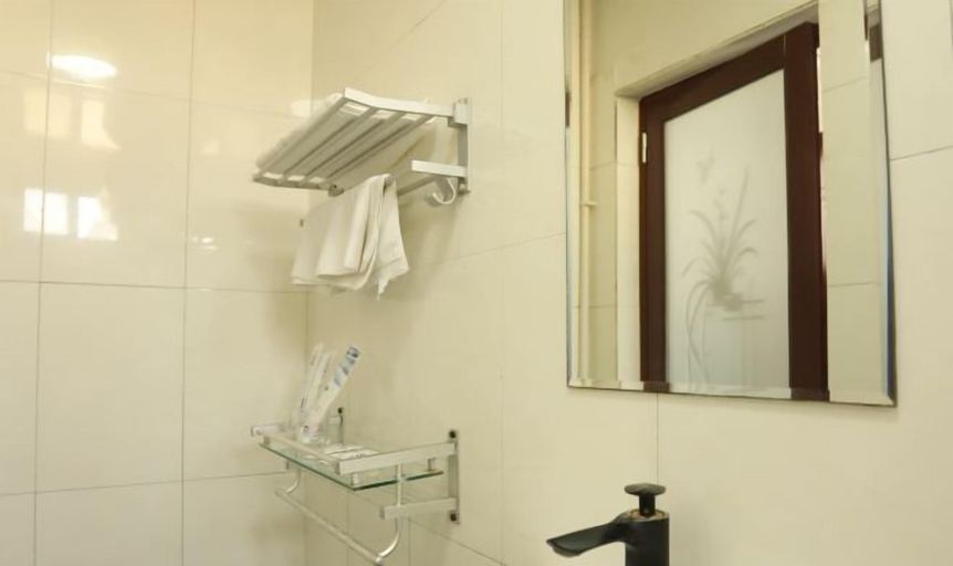 Bathroom 4, Zhengding Yingbin Hotel, Shijiazhuang
