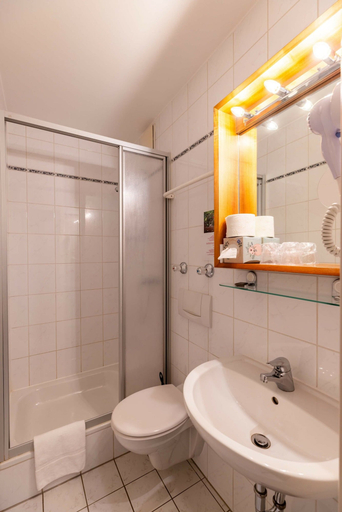 Bathroom 5, Arrivel Parkhotel Obermenzing, München
