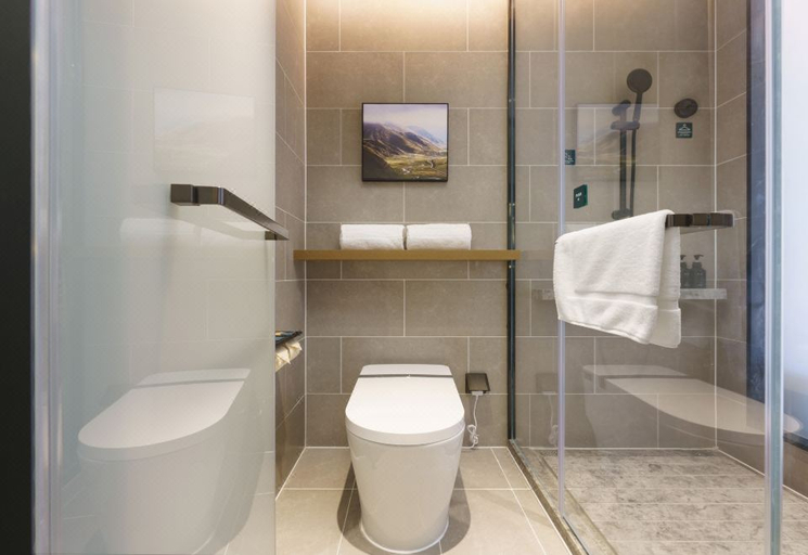 Bathroom 3, Atour Hotel Dalian Airport, Dalian
