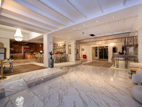 Hotel Interior/Public Areas
