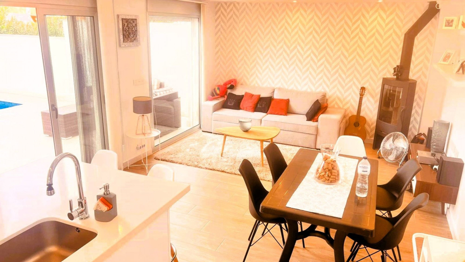 In-room dining 3, Villa With Pool Torrevieja, Alicante
