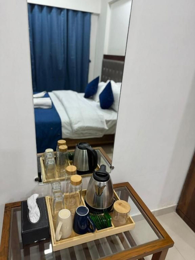 Room 3, Luna Spaces Blues, Mumbai Suburban