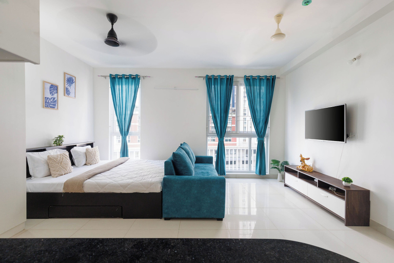 Room 5, Céleste Skies by Redolive Nr Manipal Whitefield, Bangalore