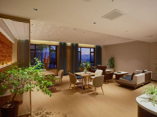 Fitness & Recreational Facilities 2, Grand Rezen Hotel, Ili Kazakh
