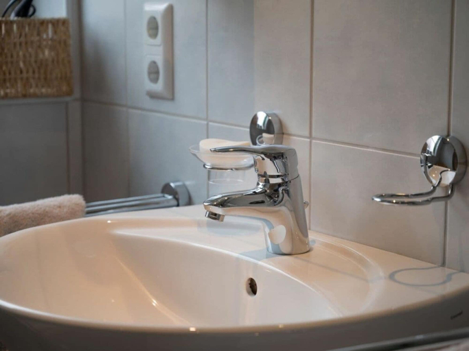 Bathroom 4, Holiday Home in Greetsiel With Terrace, Aurich