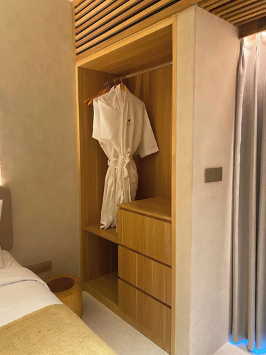 Room 5, Atrium Lombok, Lombok