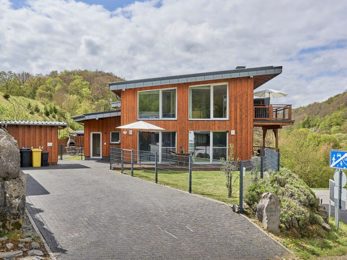 Primary image