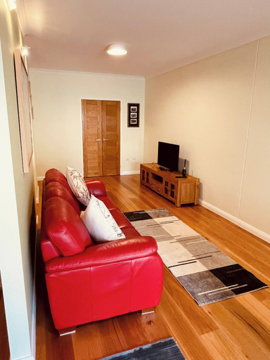 Living area, Southern Edge Accommodation Unit 5, Albany