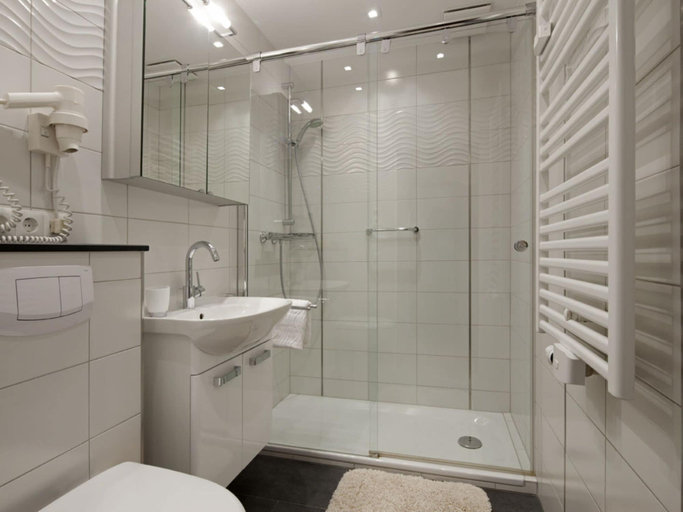 Bathroom 4, Holiday Apartment in Norderney With Wi-fi, Aurich