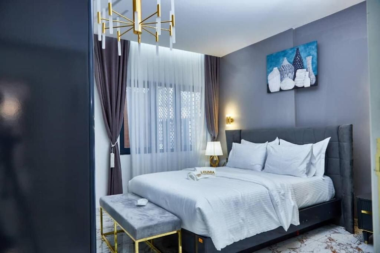Room 2, LOUMIA PREMIUM Bastos, Mfoundi