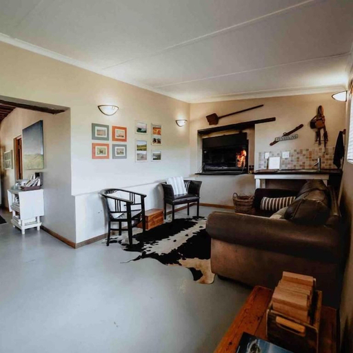 Living area 3, Dassenheuwel Farm Stay Homestead, West Coast