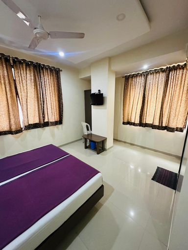 Bedroom 4, Hotel Archana, Ahmadnagar