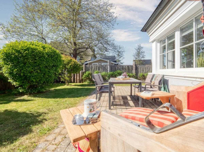 Outdoor dining 4, House Kranich-kate, Vorpommern-Rügen