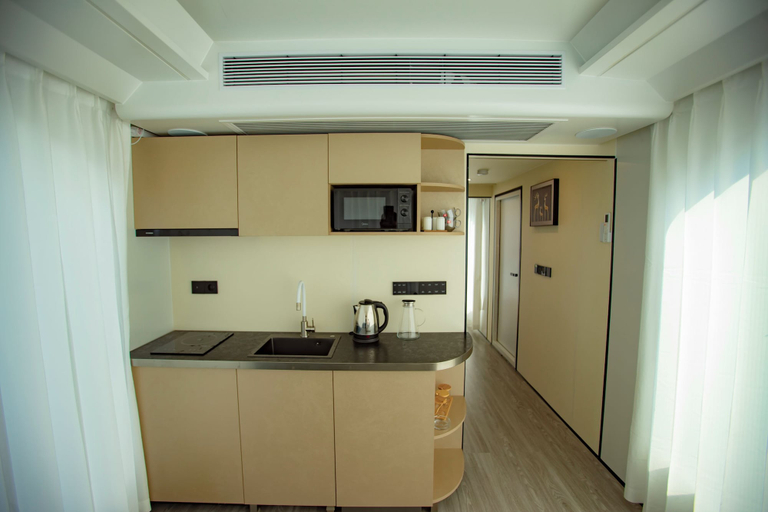 Private kitchen, Mars Oasis Capsule Hotel, Batumi