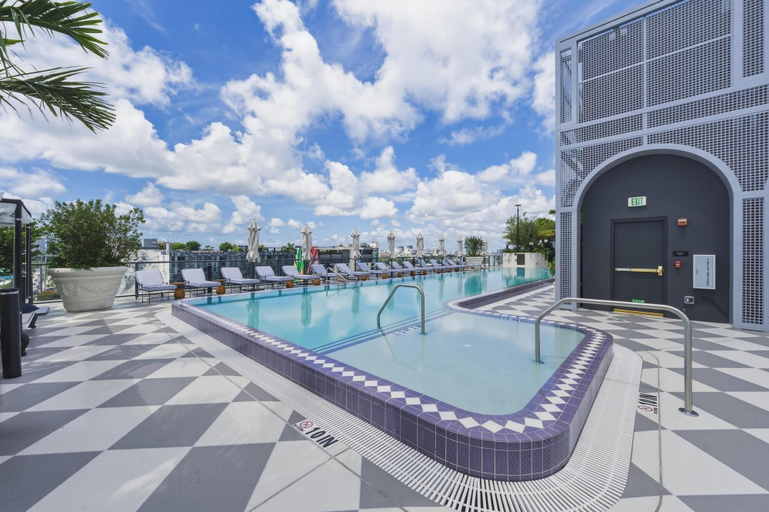 Interior 4, Designer Studio With Balcony Walk to Restaurants, Art & Nightlife, Miami-Dade