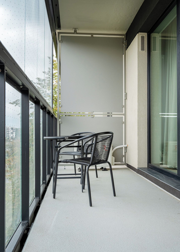 Outdoor dining, RentPlanet - Apartamenty Łopuszańska, Warsaw