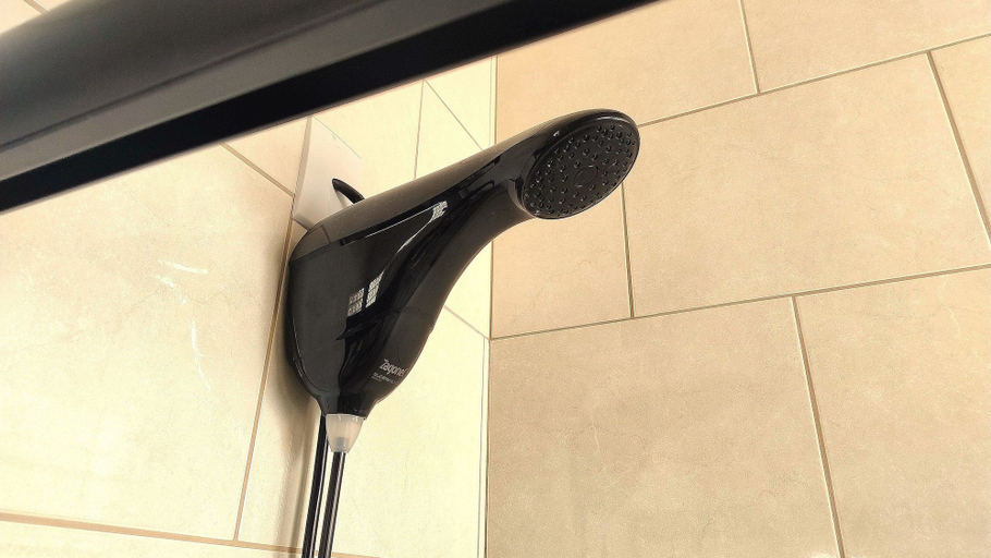 Hand-held showerhead, Casa MonteFlor -Desacelere com gentileza, Governador Celso Ramos
