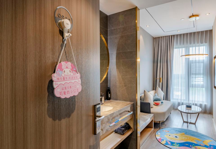 Bedroom 2, Crystal Orange Shenzhen Bao'an Airport Bihai Bay Hotel, Shenzhen
