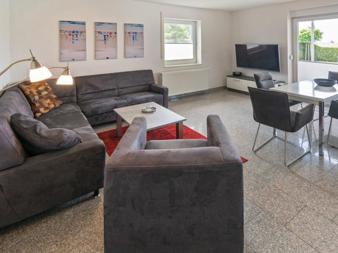 Living area 5, Holiday Apartment With 2 Bedrooms, Wittmund