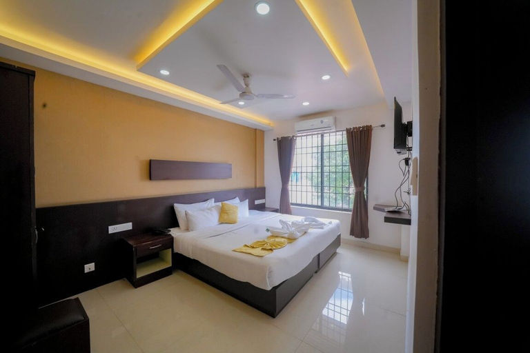 Room 4, Kay Pee's Grande, Ernakulam