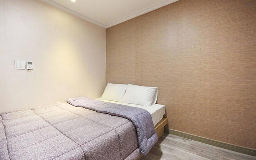 Bedroom 2, Busan Suyeong Grand, Suyeong
