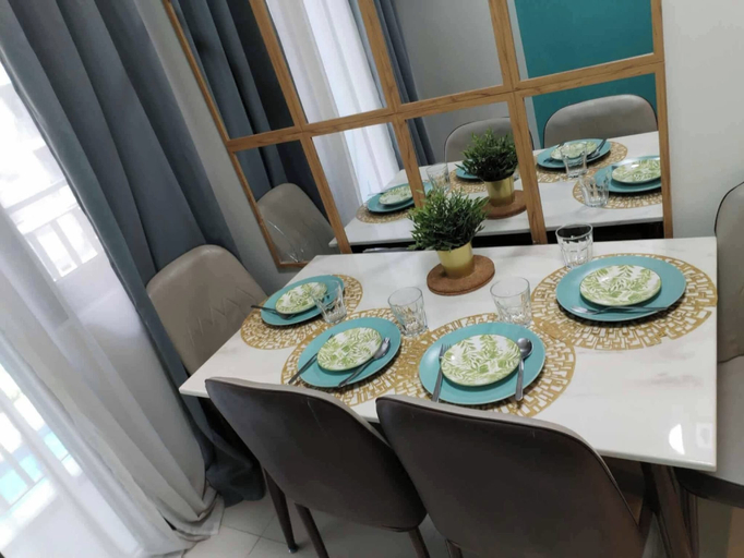 Dining room 5, MOA Complex 1BR Shore 3 Tower 1 Unit 547, Pasay City