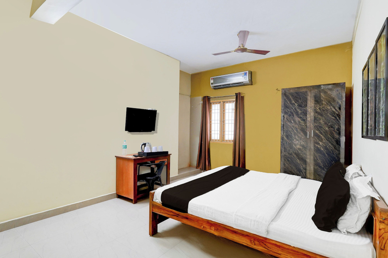 Room 3, Hotel O Villivakkam Railway Station, Chennai